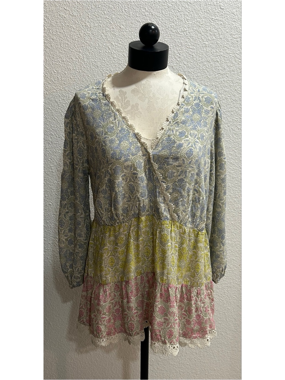 Cato Women’s Blouse Size 18/20W Mixed Floral Print Long Sleeve Boho Peasant Top